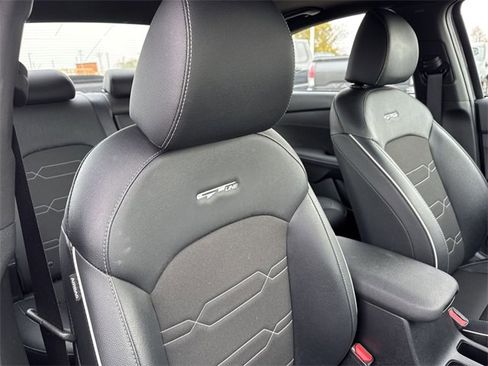 Used 2024 Kia Forte GT-Line w/ GT-Line Premium Package image 24