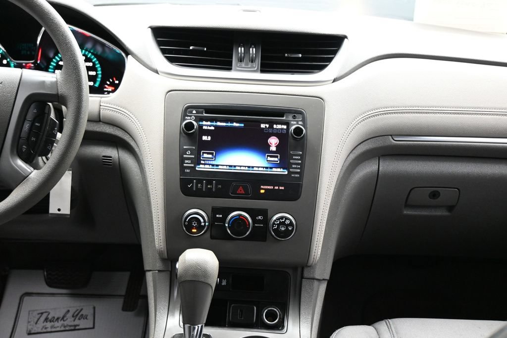 Used 2017 Chevrolet Traverse LS FWD image 18