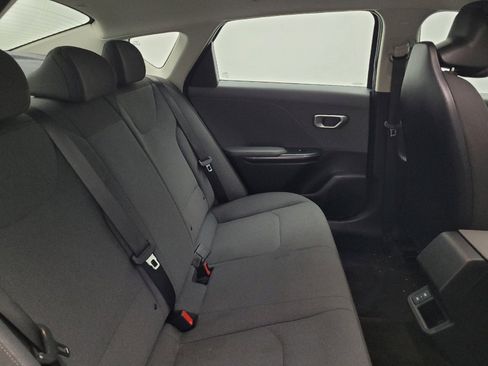 Used 2025 Kia K4 FWD image 19