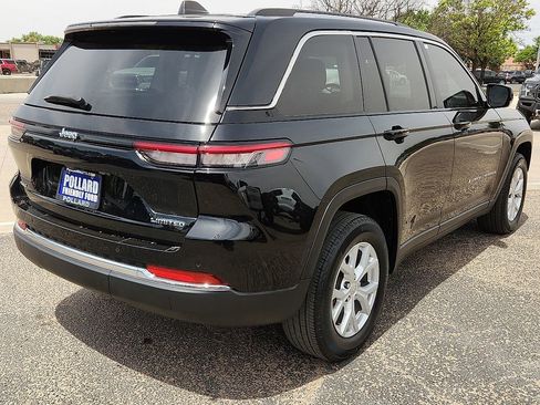 Used 2023 Jeep Grand Cherokee Limited AWD/4WD image 3