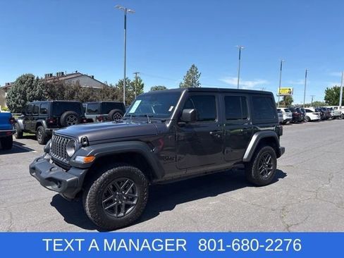 Used 2025 Jeep Wrangler Unlimited Sport AWD/4WD image 6
