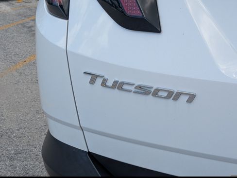 Used 2023 Hyundai Tucson SEL w/ Convenience Package FWD image 13