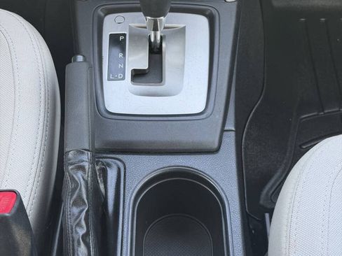 Used 2014 Subaru Forester 2.5i AWD/4WD image 11