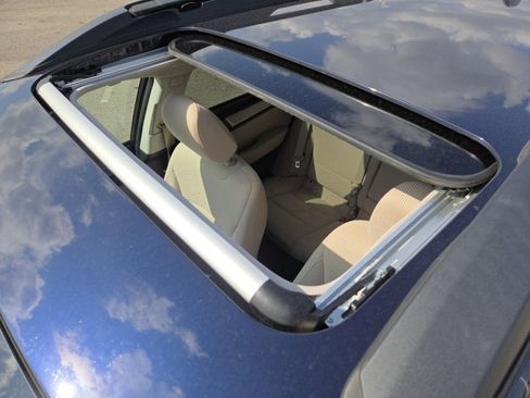 Used 2018 Subaru Outback 2.5i Premium image 3