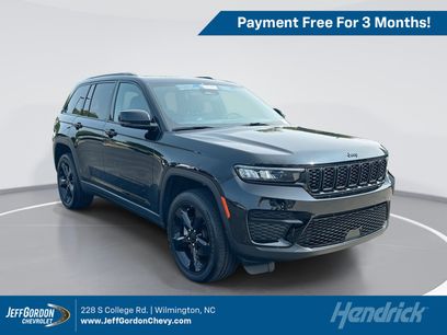 Used 2024 Jeep Grand Cherokee Altitude