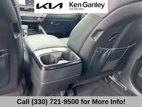 Certified 2024 Kia Telluride EX w/ EX Captain's Chair Package FWD image 47