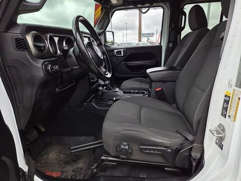 Used 2021 Jeep Gladiator Sport AWD/4WD image 5