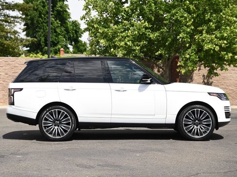 Used 2020 Land Rover Range Rover HSE image 2