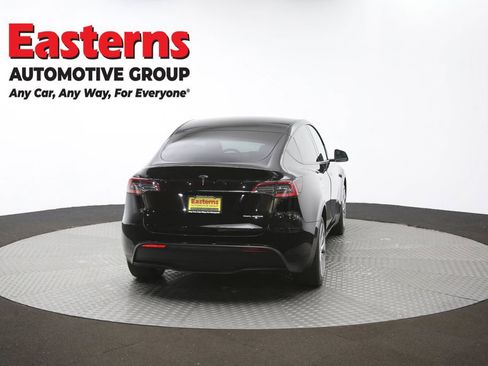 Used 2021 Tesla Model Y Long Range image 37