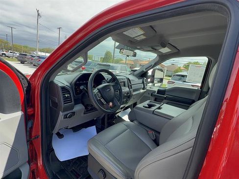 Used 2017 Ford F250 XL w/ Power Equipment Group AWD/4WD image 13