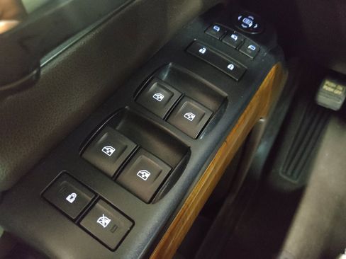 Used 2018 GMC Sierra 1500 SLT w/ Texas SLT Premium Package RWD image 27
