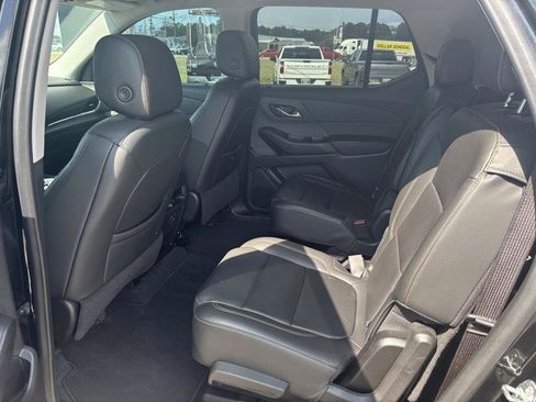Used 2021 Chevrolet Traverse LT AWD/4WD image 14