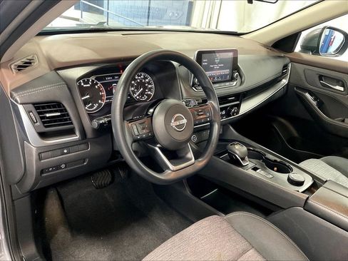 Used 2023 Nissan Rogue SV AWD/4WD image 8
