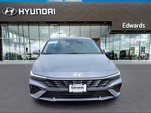 New 2026 Hyundai Elantra SE image 11
