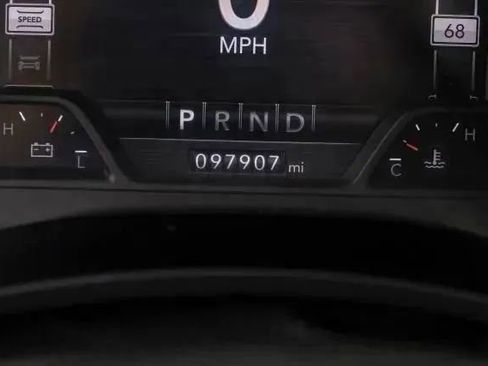 Used 2019 RAM 2500 Laramie w/ Black Appearance Package image 23