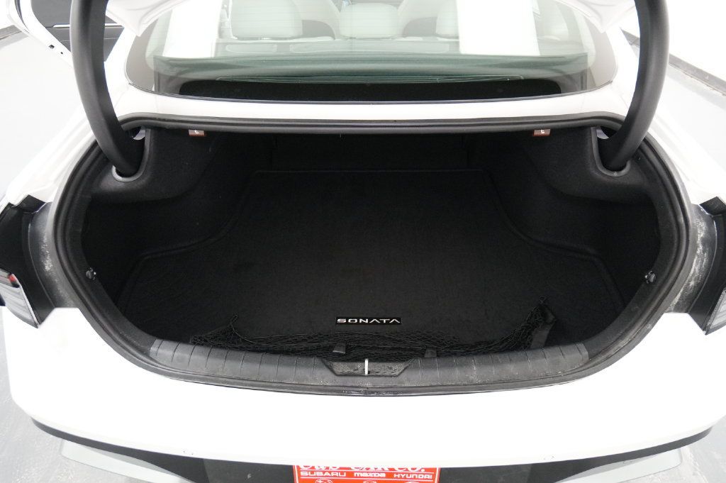 Used 2025 Hyundai Sonata Limited FWD image 26