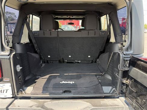 Used 2016 Jeep Wrangler Unlimited Sport AWD/4WD image 12