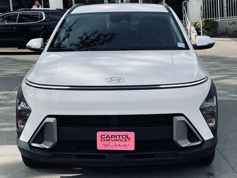 Used 2025 Hyundai Kona SEL image 6