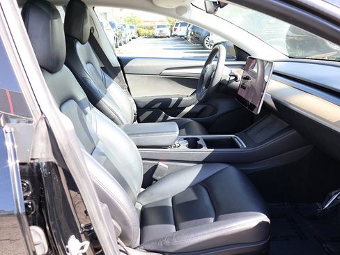 Used 2021 Tesla Model 3 Performance image 28