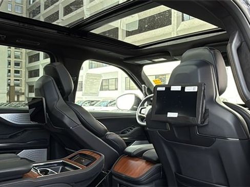 New 2026 Lincoln Navigator Black Label image 11