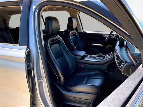 Used 2020 Lincoln Aviator Reserve w/ Elements Package Plus RWD image 7