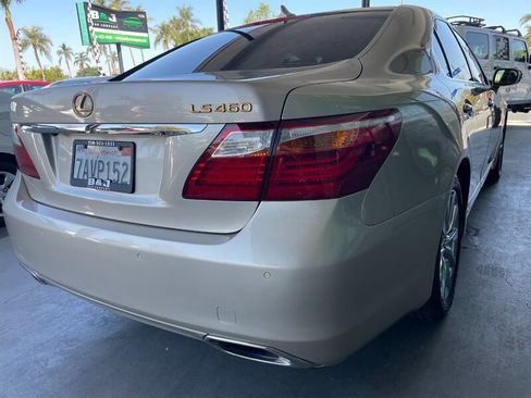 Used 2011 Lexus LS 460 image 11