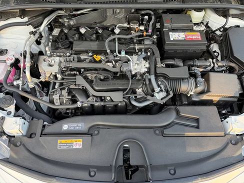 Certified 2026 Toyota Corolla SE w/ SE Package FWD image 39