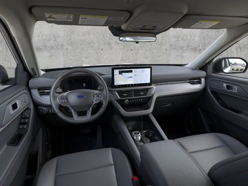 New 2026 Ford Explorer Active RWD image 9