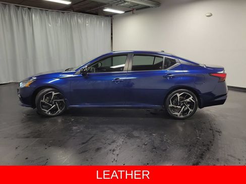 Used 2020 Nissan Altima 2.5 SR w/ Premium Package FWD image 6