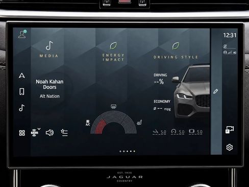 Used 2021 Jaguar XF SE RWD image 47
