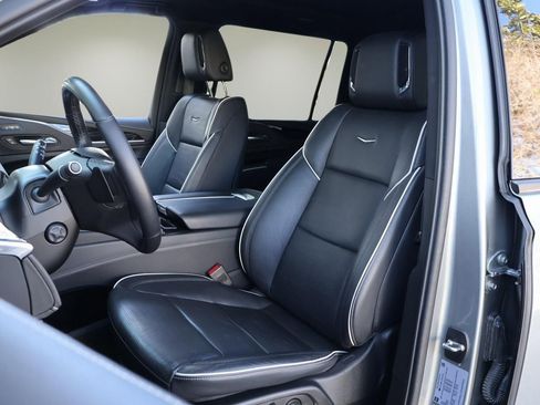 Certified 2023 Cadillac Escalade ESV Sport w/ LPO, ONYX Package image 12