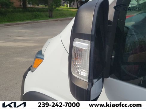 Used 2026 RAM ProMaster 2500 w/ Convenience Group FWD image 8