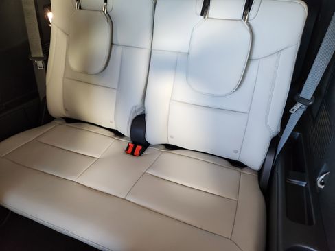 New 2025 Ford Explorer Platinum w/ Ultimate Package image 10