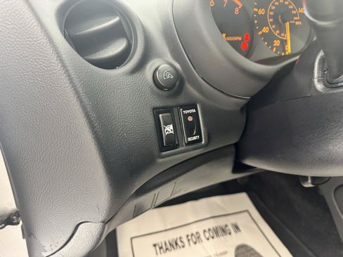Used 2003 Toyota Celica GT w/ Upgrade Value Pkg FWD image 13