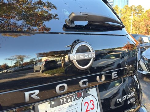 New 2026 Nissan Rogue Platinum image 14
