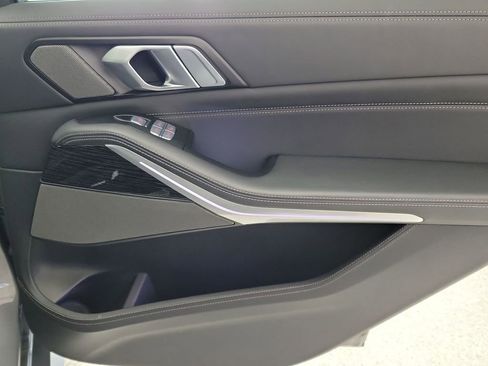 Used 2024 BMW X7 M60i w/ Executive Package image 22
