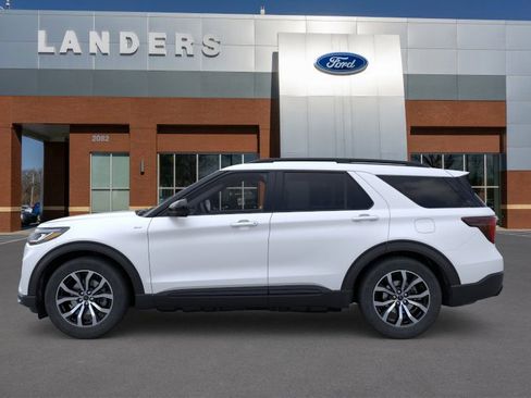 New 2025 Ford Explorer ST-Line image 3