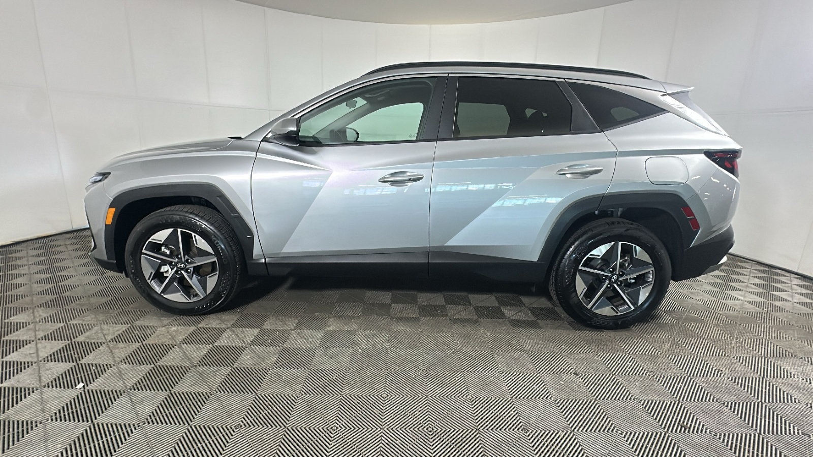 Certified 2026 Hyundai Tucson SEL Plus AWD/4WD image 7