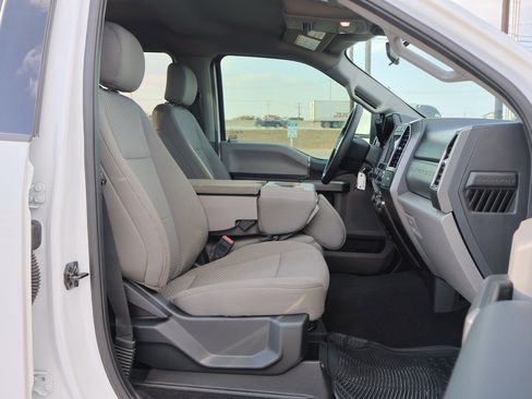 Certified 2020 Ford F250 XLT w/ Tremor Off-Road Package image 35