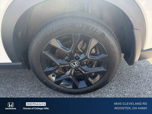 Used 2024 Honda HR-V Sport image 9
