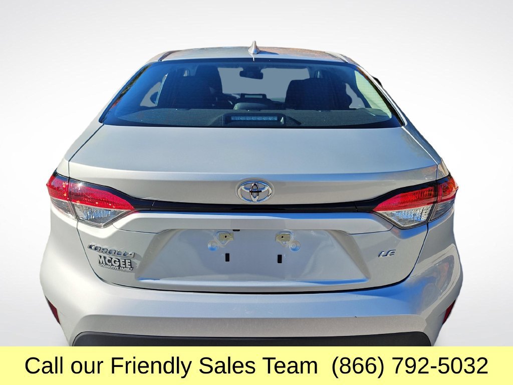Used 2024 Toyota Corolla LE FWD image 5