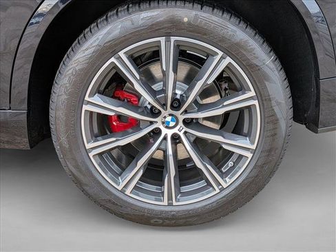 New 2026 BMW X5 xDrive40i w/ M Sport Package image 10