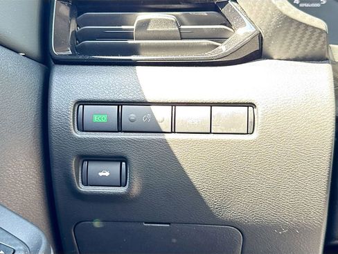 Used 2022 Nissan Sentra SV w/ Trunk Package image 26