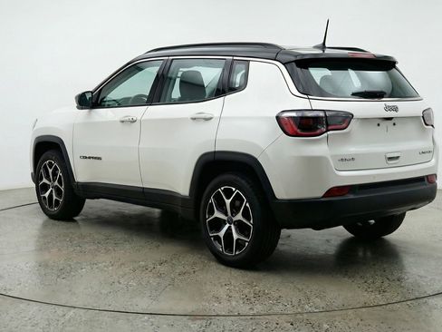 Used 2025 Jeep Compass Limited AWD/4WD image 6