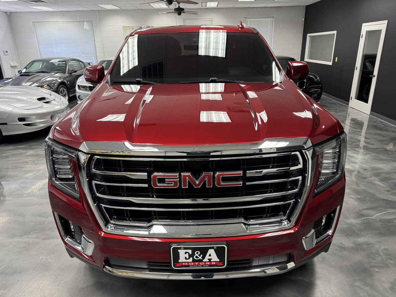 Used 2022 GMC Yukon XL SLT AWD/4WD image 17