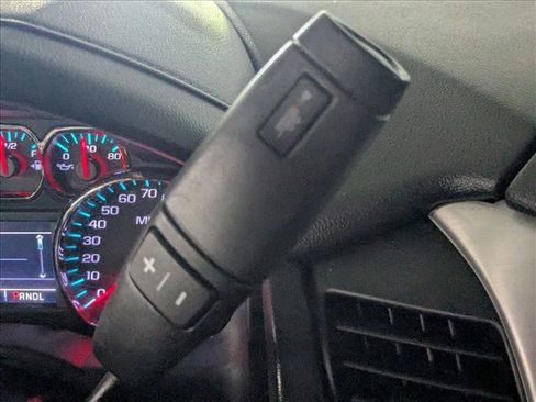 Used 2019 GMC Yukon SLE w/ SLE Value Package RWD image 14