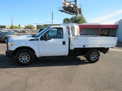 Used 2014 Ford F250 XL image 2