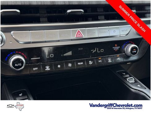 Used 2024 Kia Telluride EX w/ EX Captain's Chair Package FWD image 19