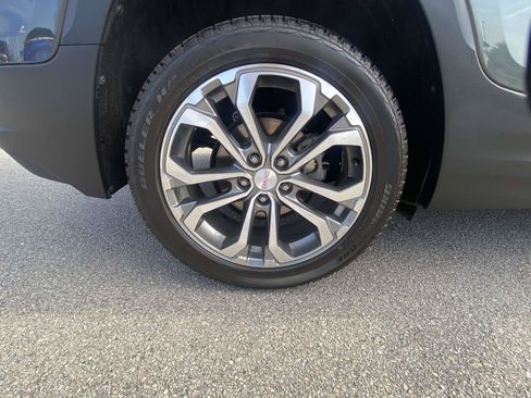 Used 2020 GMC Terrain SLT w/ Preferred Package FWD image 7