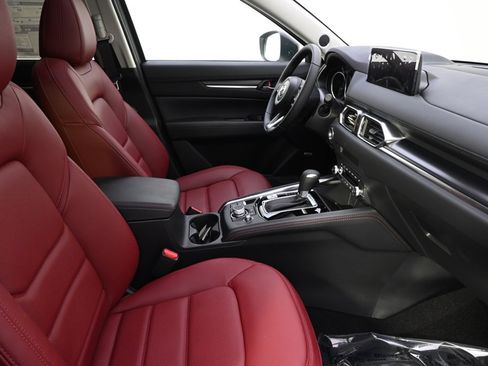 New 2025 MAZDA CX-5 Carbon Edition image 16